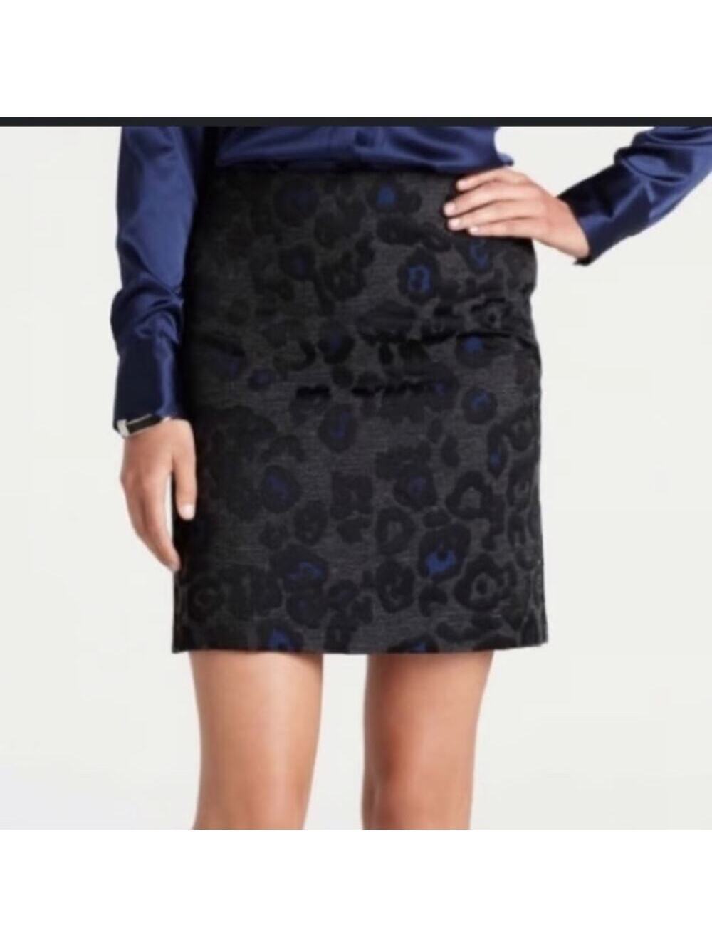 Ann Taylor NWOT Women's Black Blue Jacquard Animal Print Floral Skirt Size 10
